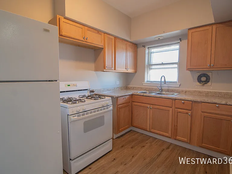 4851 Indianapolis Blvd #8 — Photo 7