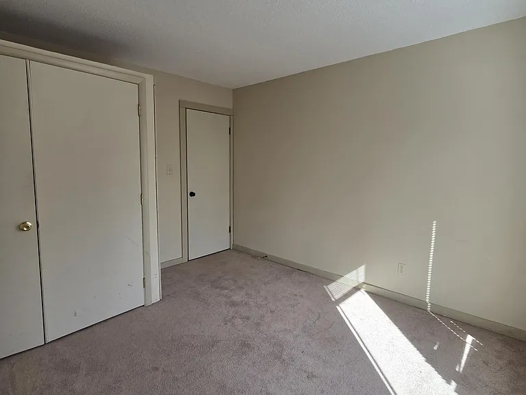 10631 Country Club Rd #6 — Photo 2