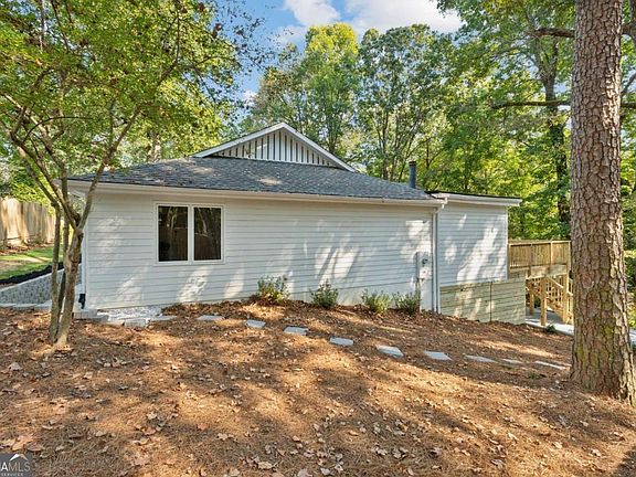 5th image of 7790 Chestnut Hill Rd