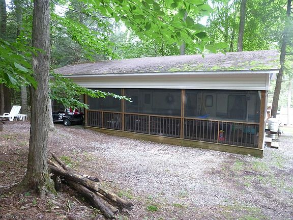 2nd image of 132 Dogwood Dr
