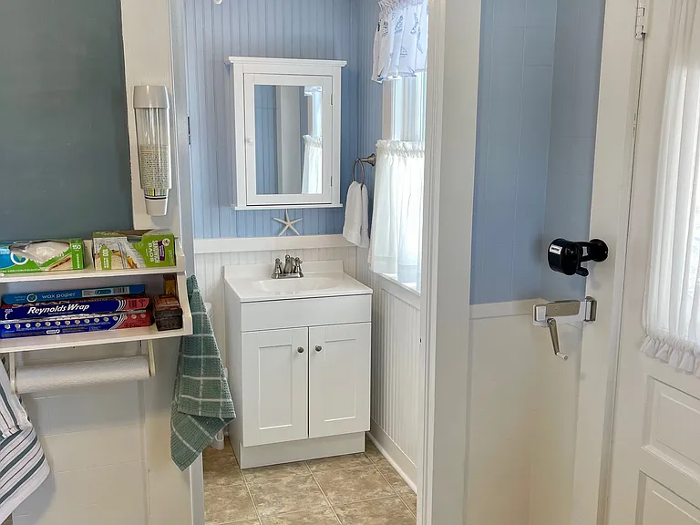 122 Taylor Ave — Photo 10