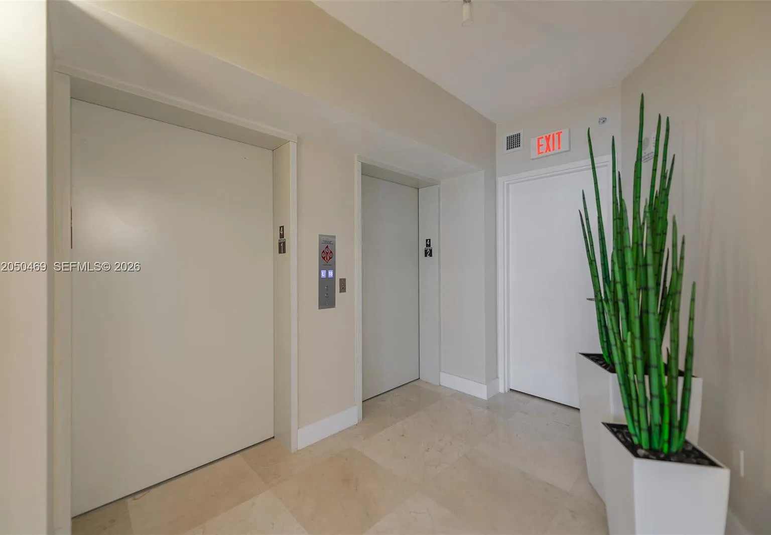 Ocean Palms Condo — Photo 2