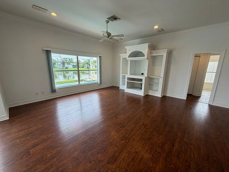 3425 Anton Ct — Photo 15
