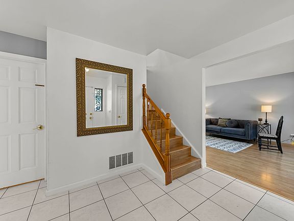 2nd image of 1057 Foxworth Blvd