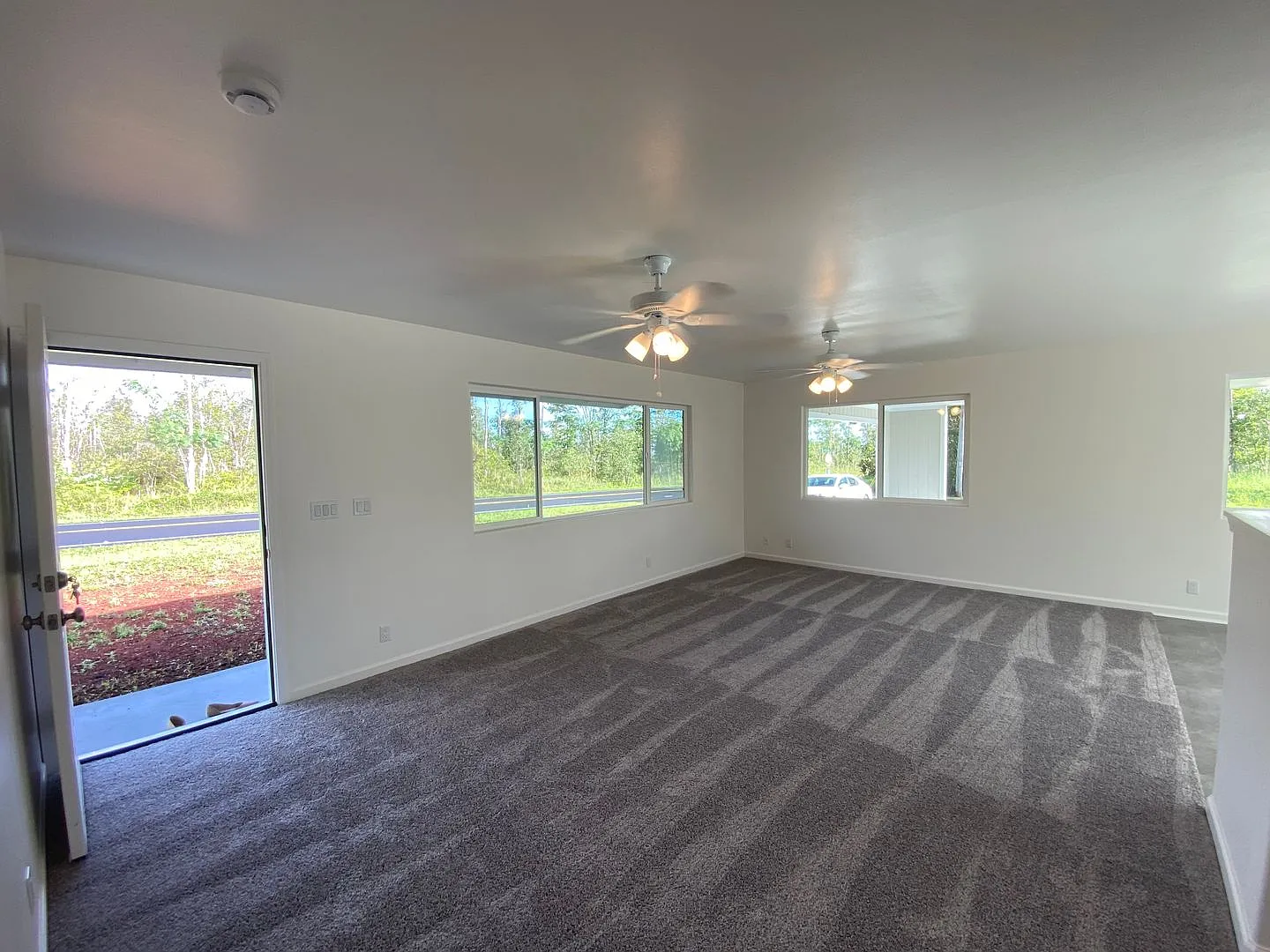 Brand New 3-Bedroom, 2-Bath Home in Ainaloa — Photo 4