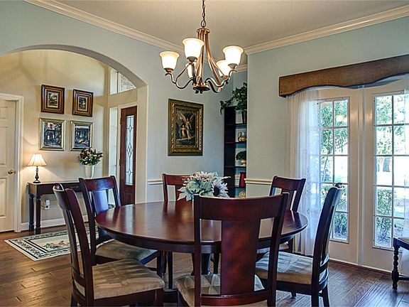 5th image of 15815 Ellendale Ct