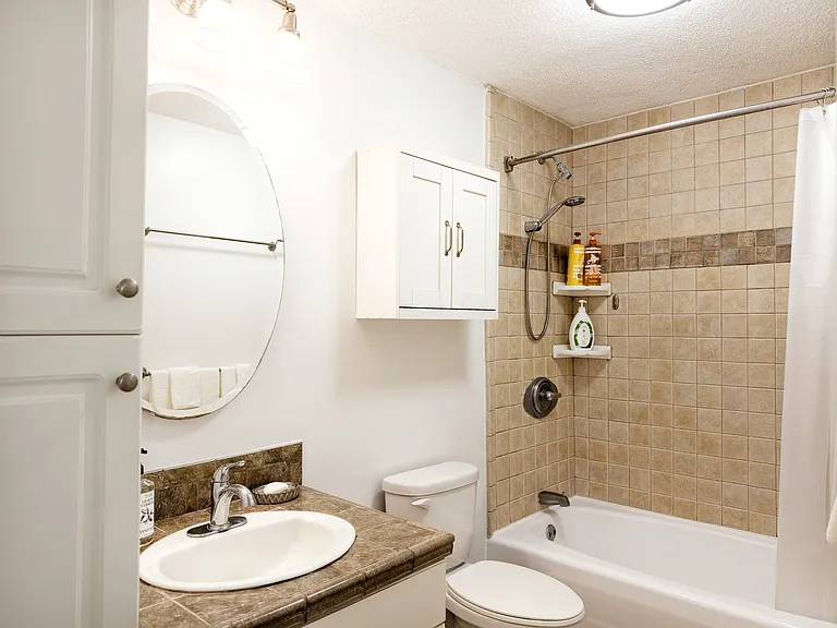 2415 Ala Wai Blvd #2004 — Photo 26