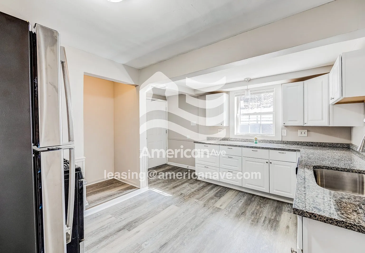 3 bed, 1.0 bath, 1329 sqft, $1,897 — Photo 4