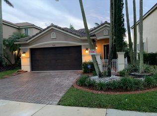 956 Golden Cane Dr, Fort Lauderdale, FL 33327