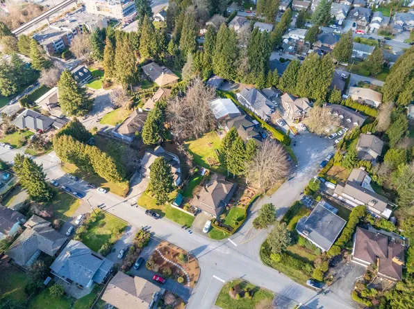 529 Perth Ave, Coquitlam, BC V3J 7V1