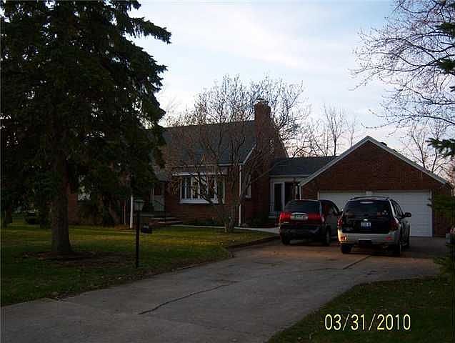 2nd image of 4045 Brown Rd