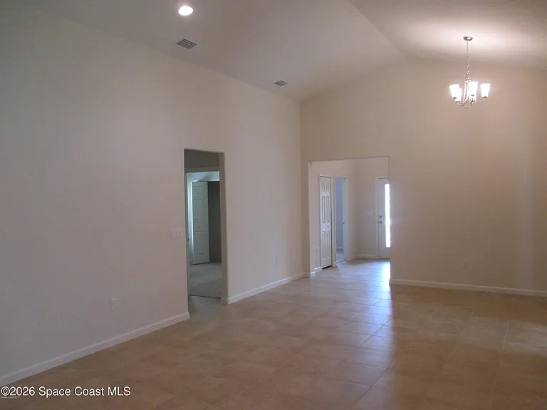 1213 Musgrass Cir — Photo 3