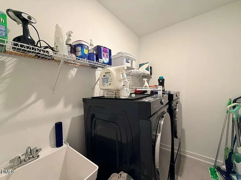 2222 Bohan Ct — Photo 31