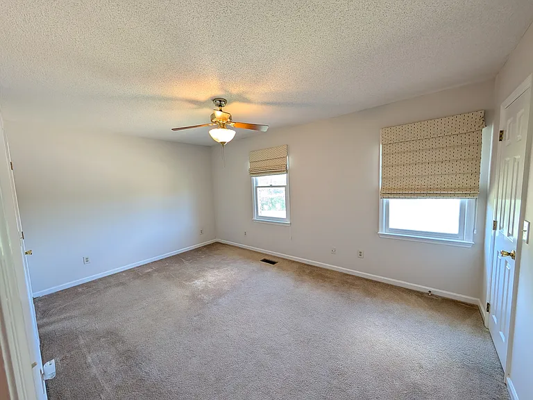 106 Bethany Ln — Photo 11