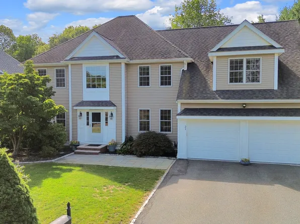 21 Manchester Pl, Natick, MA 01760