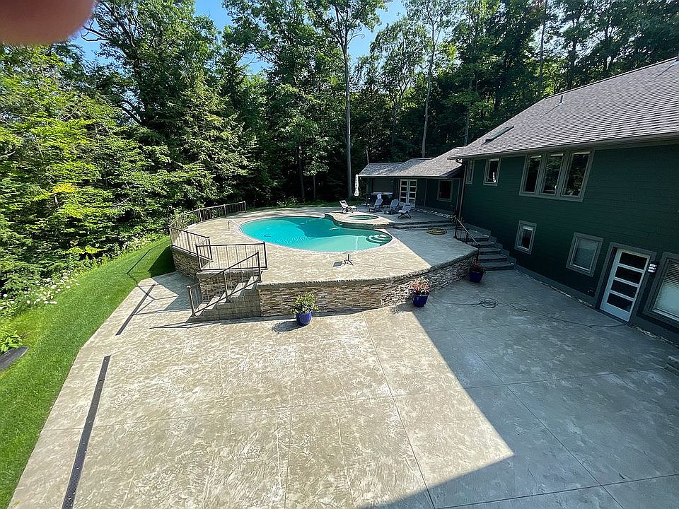 2nd image of 849 N Buys Rd