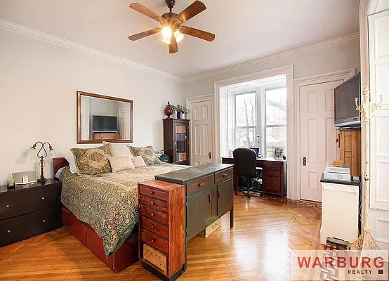 Sold by Warburg | media 15