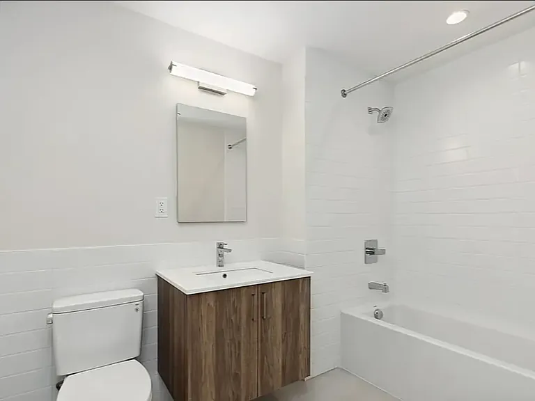 2754 Frederick Douglass Blvd #2E — Photo 8