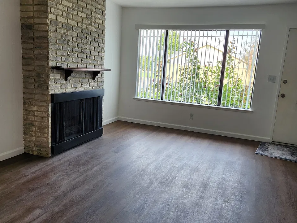 1406 Avenida Alvarado