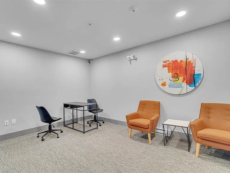 5486 199a St #10X — Photo 11