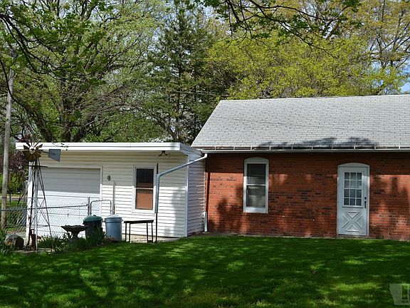 5th image of 108 E Clarinda Ave