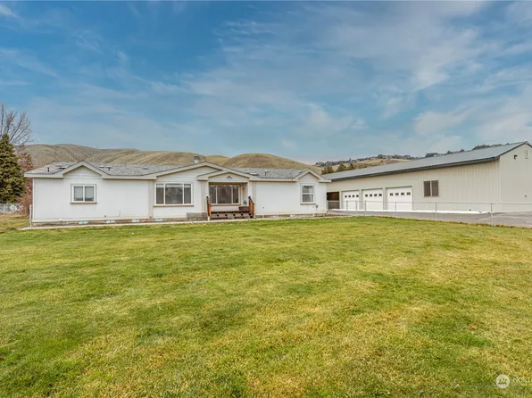 1752 Lower Monitor Road, Wenatchee, WA 98801