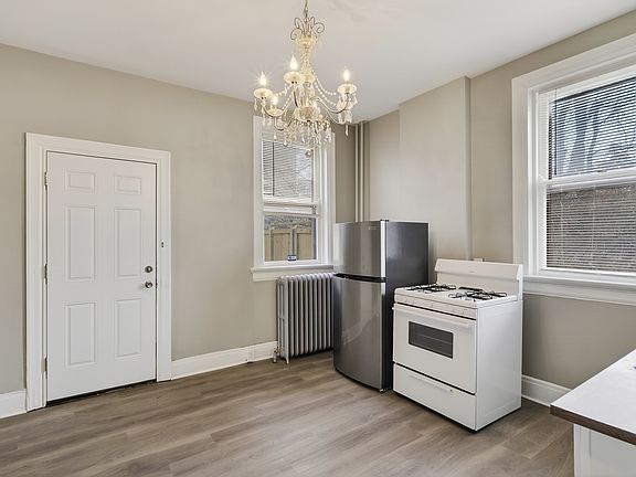 4th image of 1801 Lincoln Ave #4