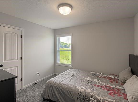 3rd image of 1811 N 92nd Ter