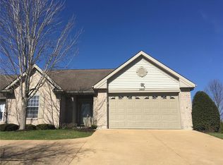 2407-2411 Rabbit Trail Dr, Washington, MO 63090