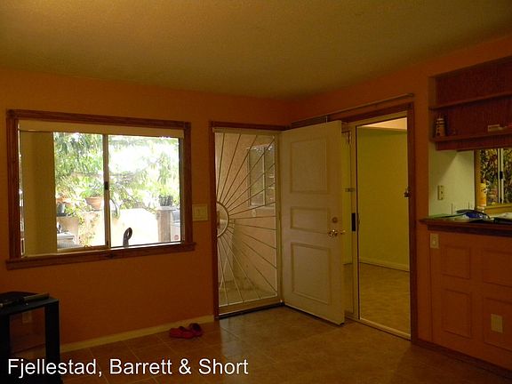 3rd image of 621 D St Unit 106