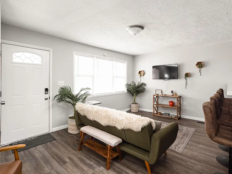1328 Laurel St #B — Photo 8