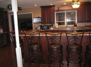 10227 Blue Lick Rd, Louisville, KY 40229