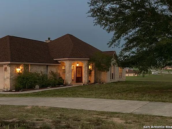 505 Lake Valley Dr
