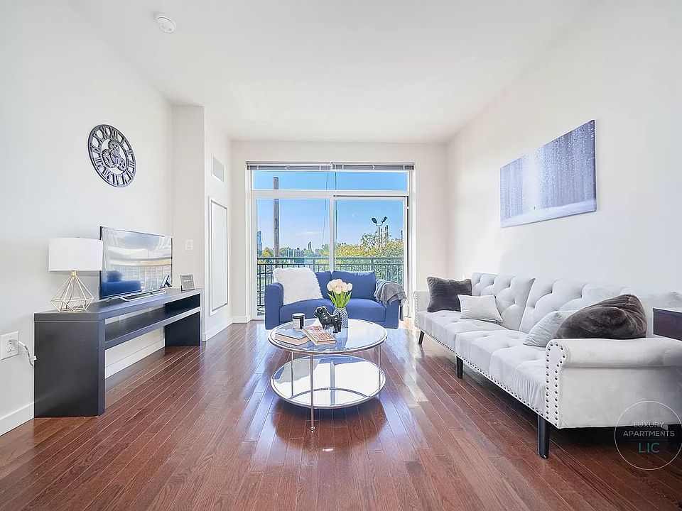 1st image of 1215 Broadway #30