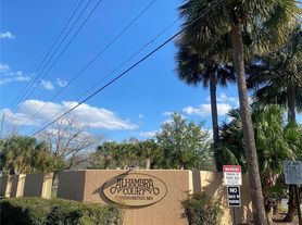 5219 Via Hacienda Cir