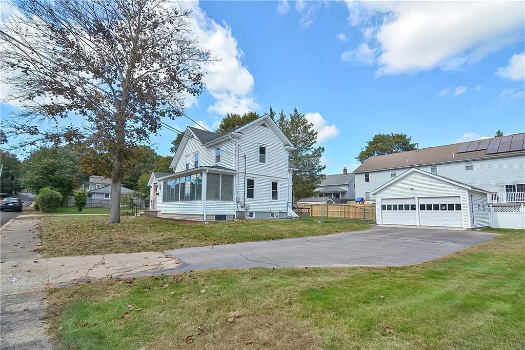 37 Woodside Ave, West Warwick, RI 02893 Zillow