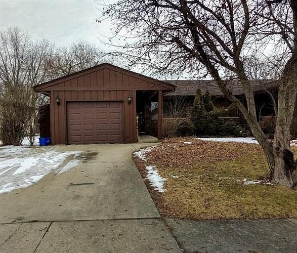 1st image of 962 Manchester Ct #1