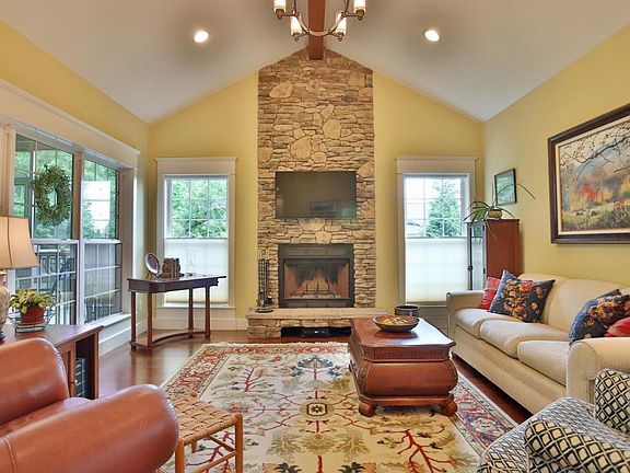 5th image of 7405 Grand Oaks Dr