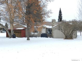 2 Hammon Dr, Salmon, ID 83467