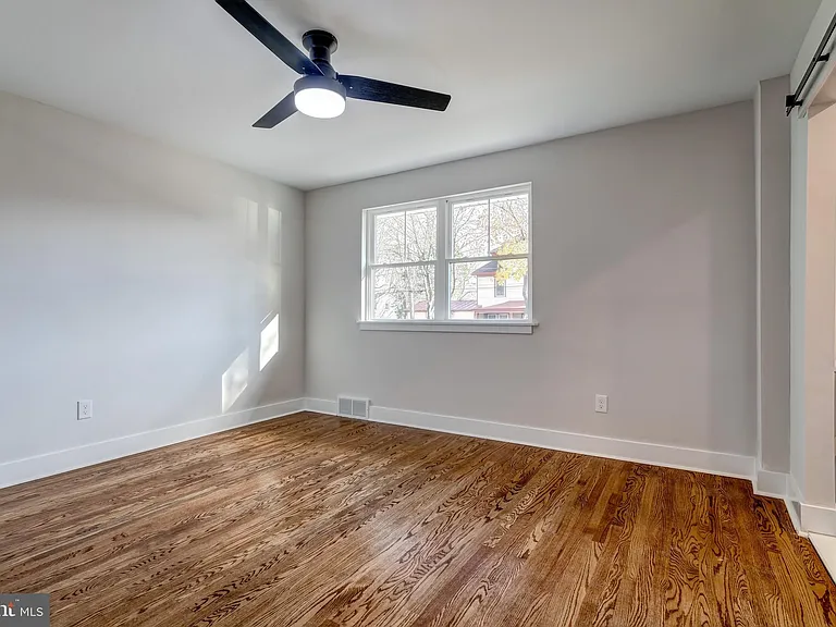 308 Lenox Rd — Photo 11