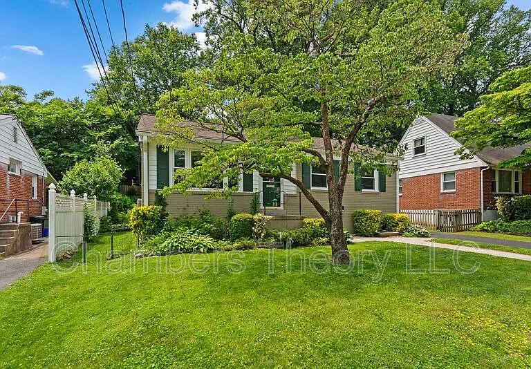 3904 Lantern Dr — Photo 41