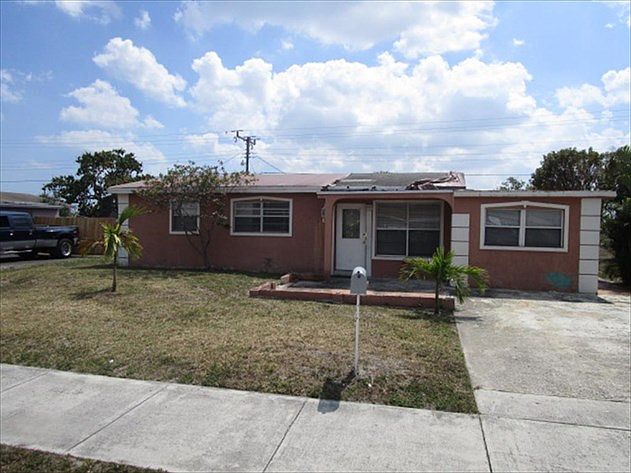 1st image of 610 NW 17th St