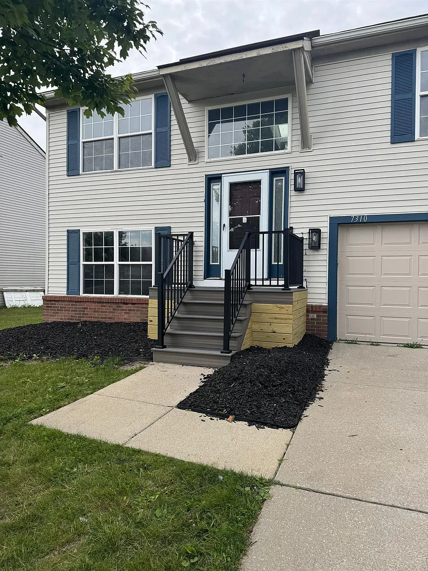 7310 Spy Glass Ln photo 1
