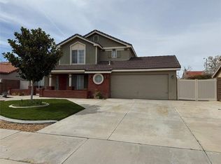 39323 Calmview Cir, Palmdale, CA 93551