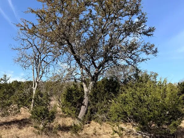 180 Landmark Rd, Kerrville, TX 78028
