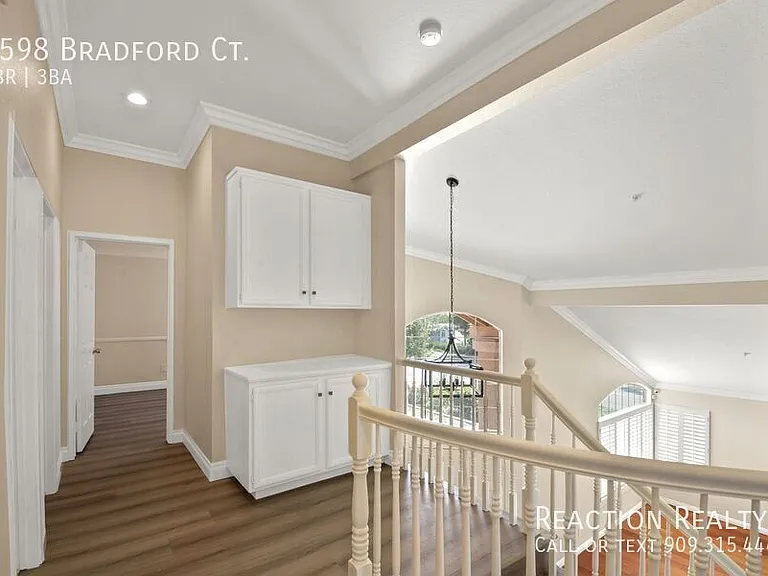 6598 Bradford Ct — Photo 25