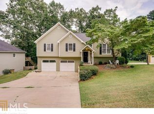 513 Brooksdale Dr, Woodstock, GA 30189