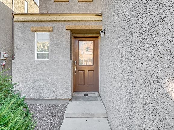 4th image of 9135 Hilverson Ave