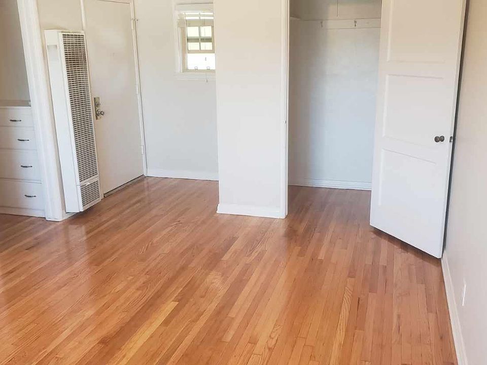 2nd image of 205 Lindero Ave #217