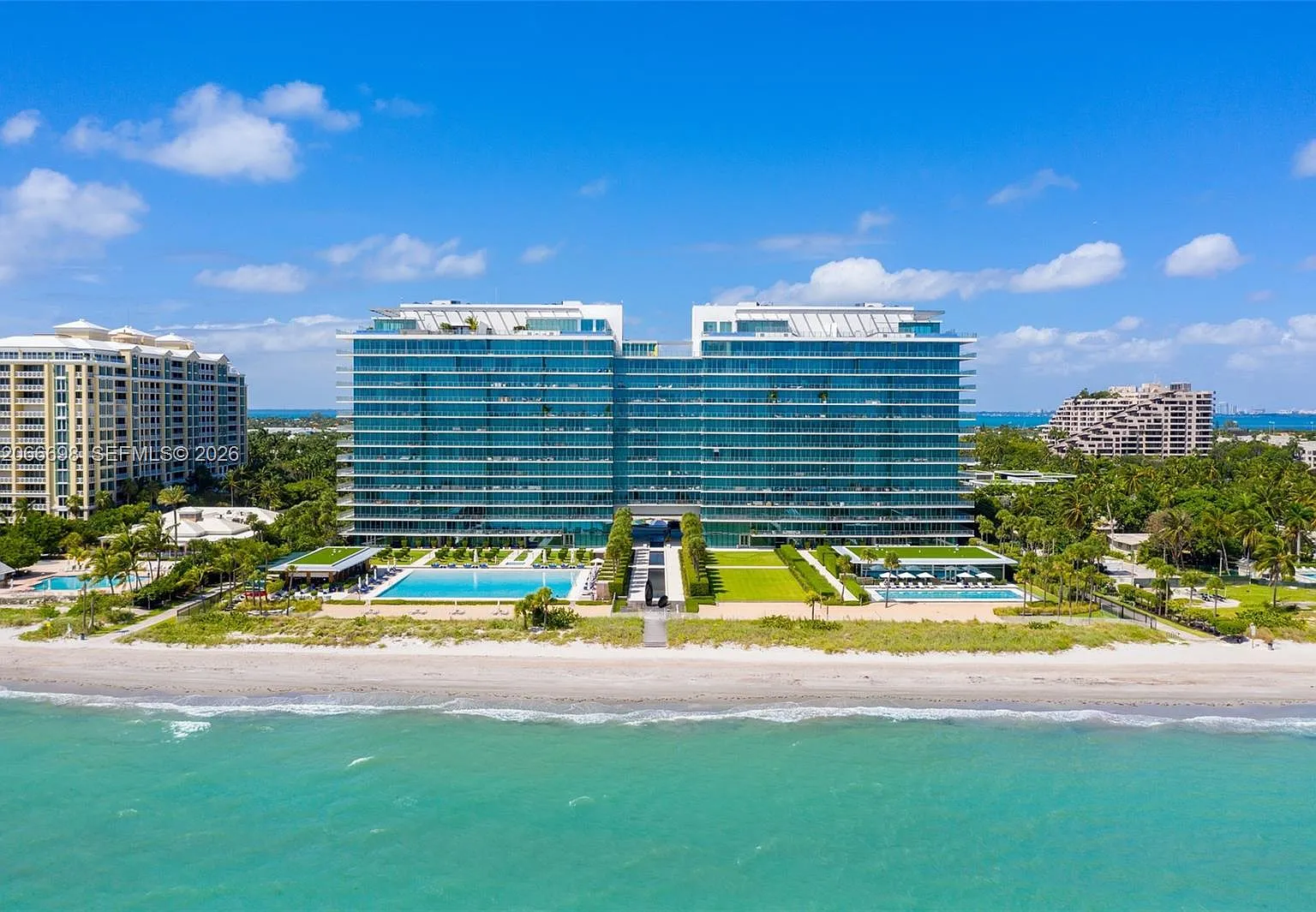 Oceana Key Biscayne Condo — Photo 1